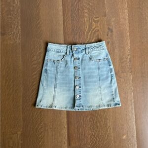 Light Blue Denim Button-Up Women Shorts